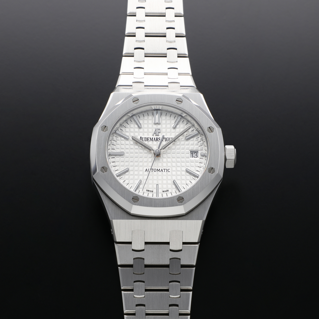Audemars Piguet Royal Oak 37 mm 15450ST.OO.1256ST.01 steel white dial, pre-owned