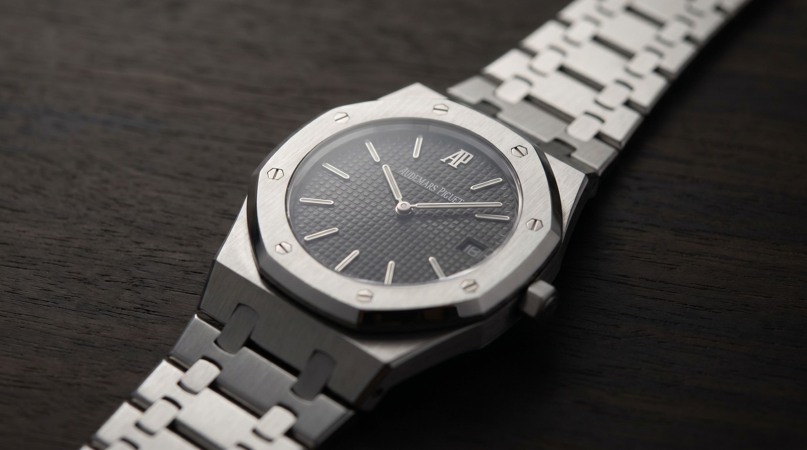 How to Spot Exceptional Audemars Piguet Pieces in Multi-Brand Vintage Auctions