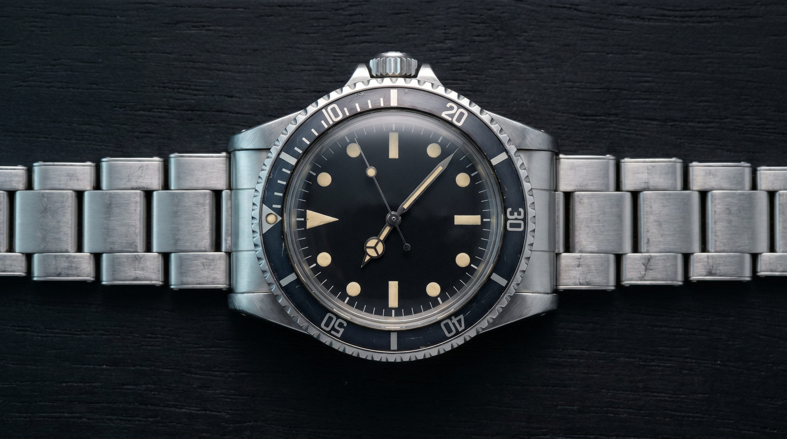 Curated Weekly Watch Finds: A Buyer's Guide to Vintage Rolex and Cross-Category Collecting in 2026