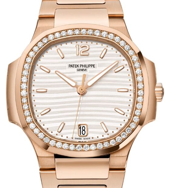 Patek Philippe Nautilus 35.2 mm 7118/1200R-001 Rose Gold Silver Opaline