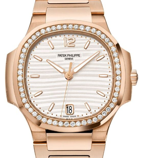 Patek Philippe Nautilus 35.2 mm 7118/1200R-001 Rose Gold Silver Opaline