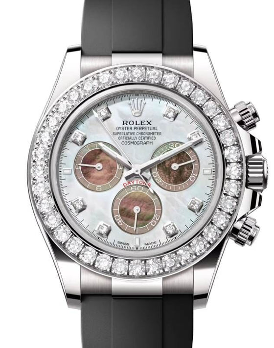 Rolex Cosmograph Daytona 40 mm 126589RBR White Gold Luminous