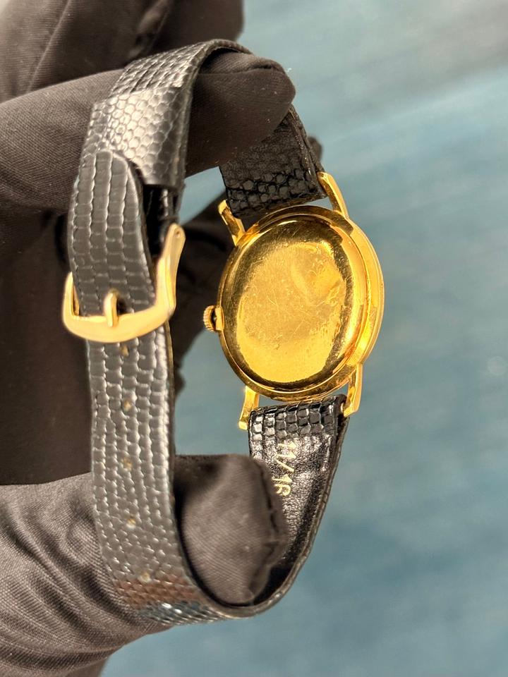 Gübelin Vintage 18K Yellow Gold Cal. 320 Champagne Dial — 4