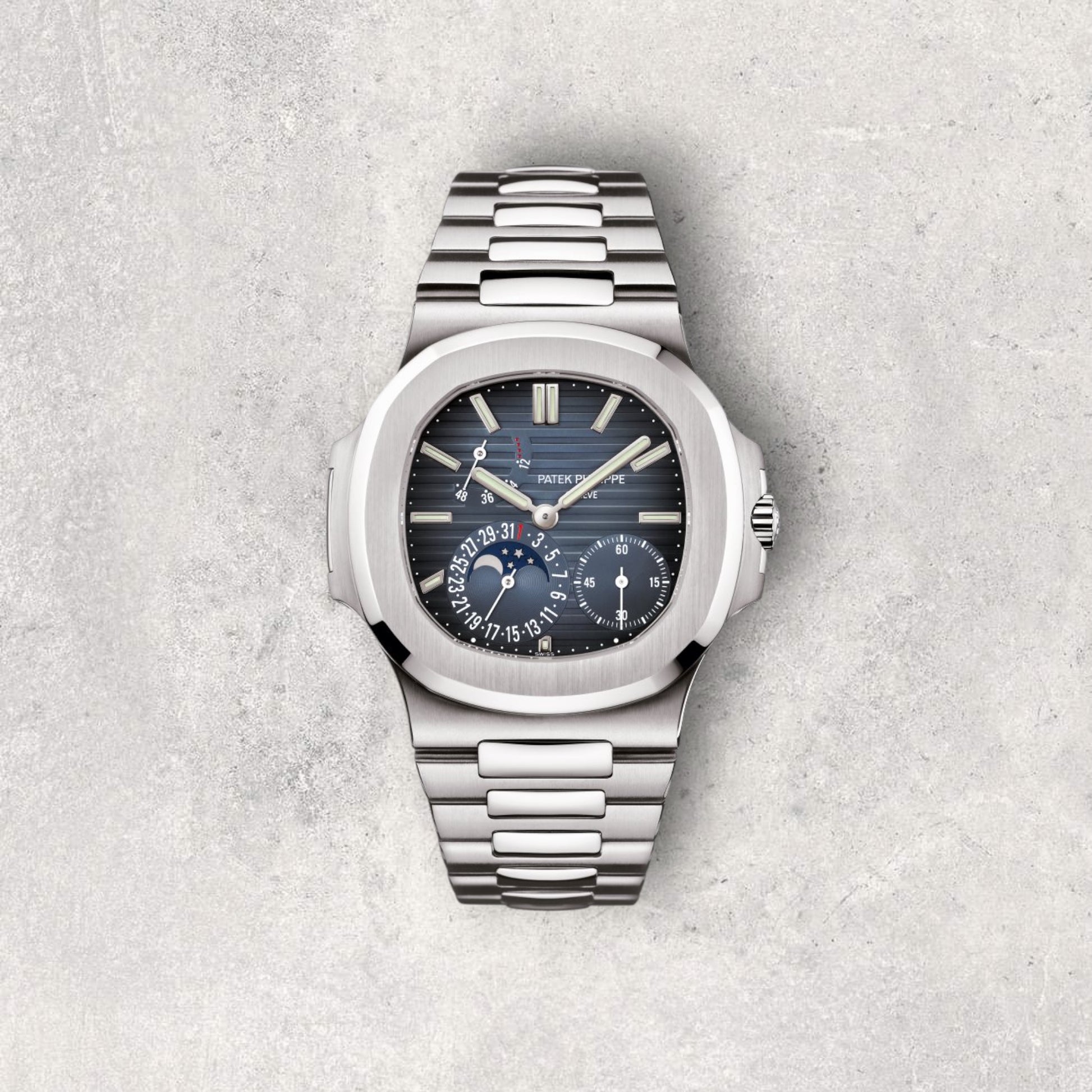 Patek Philippe Nautilus 5712/1A-001 Moonphase Blue Dial Steel