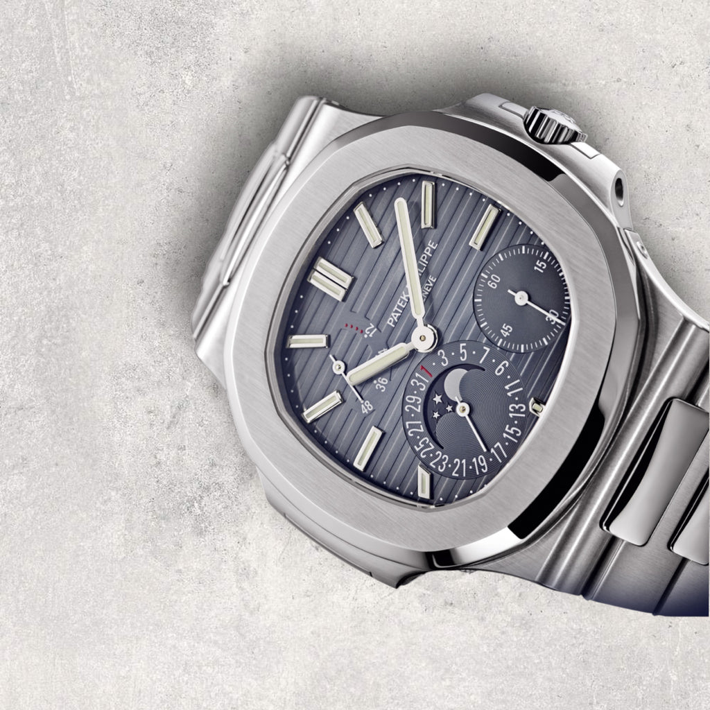 Patek Philippe Nautilus 5712/1A-001 Moonphase Blue Dial Steel