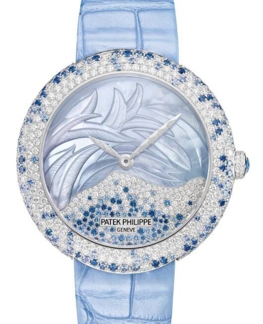 Patek Philippe Calatrava 36 mm 4899/901G-001 White Gold Mother of Pearl