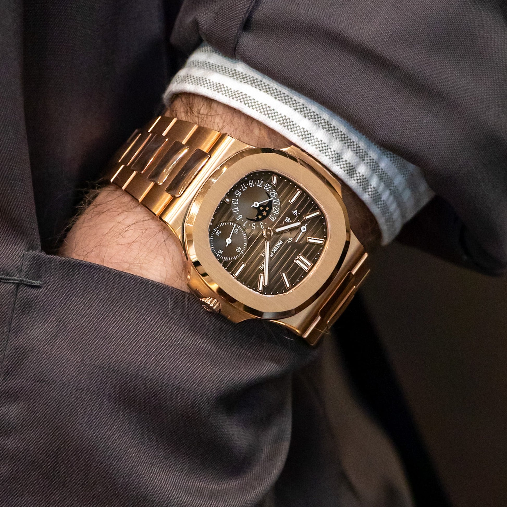 Patek Philippe Nautilus 40 mm 5712R001B1 Rose Gold Black