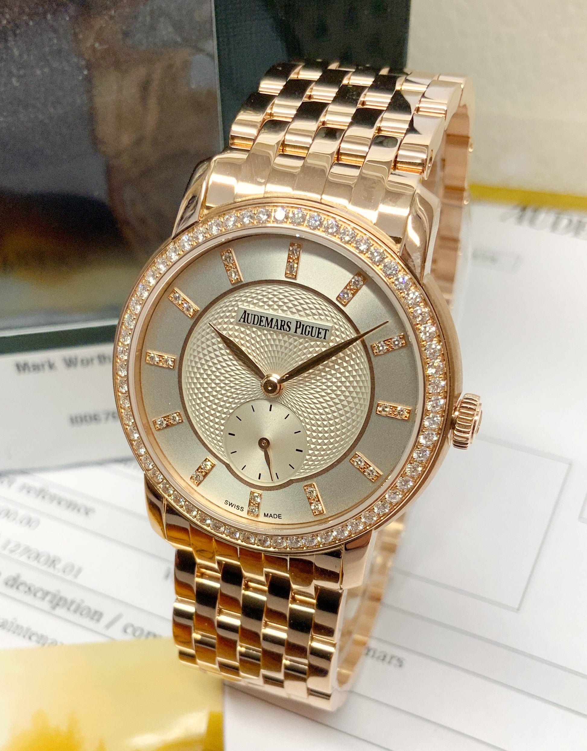 Audemars Piguet Jules Audemars Small Seconds 33 mm 77251OR.ZZ.1270OR.01 Rose Gold/Diamonds Analog