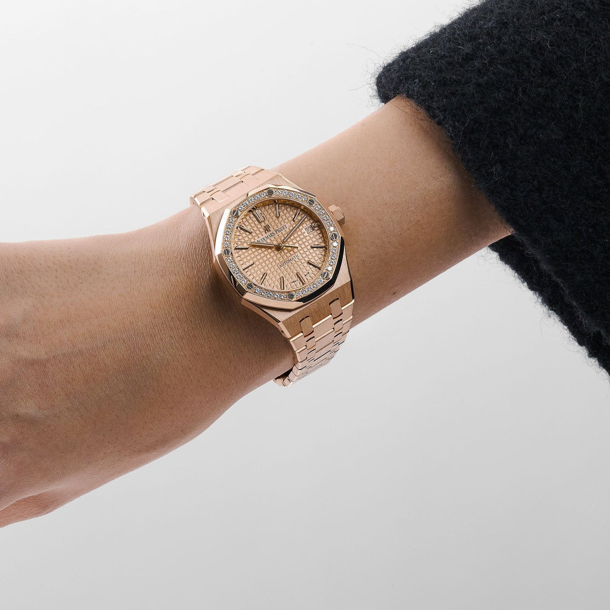 Audemars Piguet Royal Oak Selfwinding 37 mm 15451OR.ZZ.1256OR.03 Rose Gold Pink