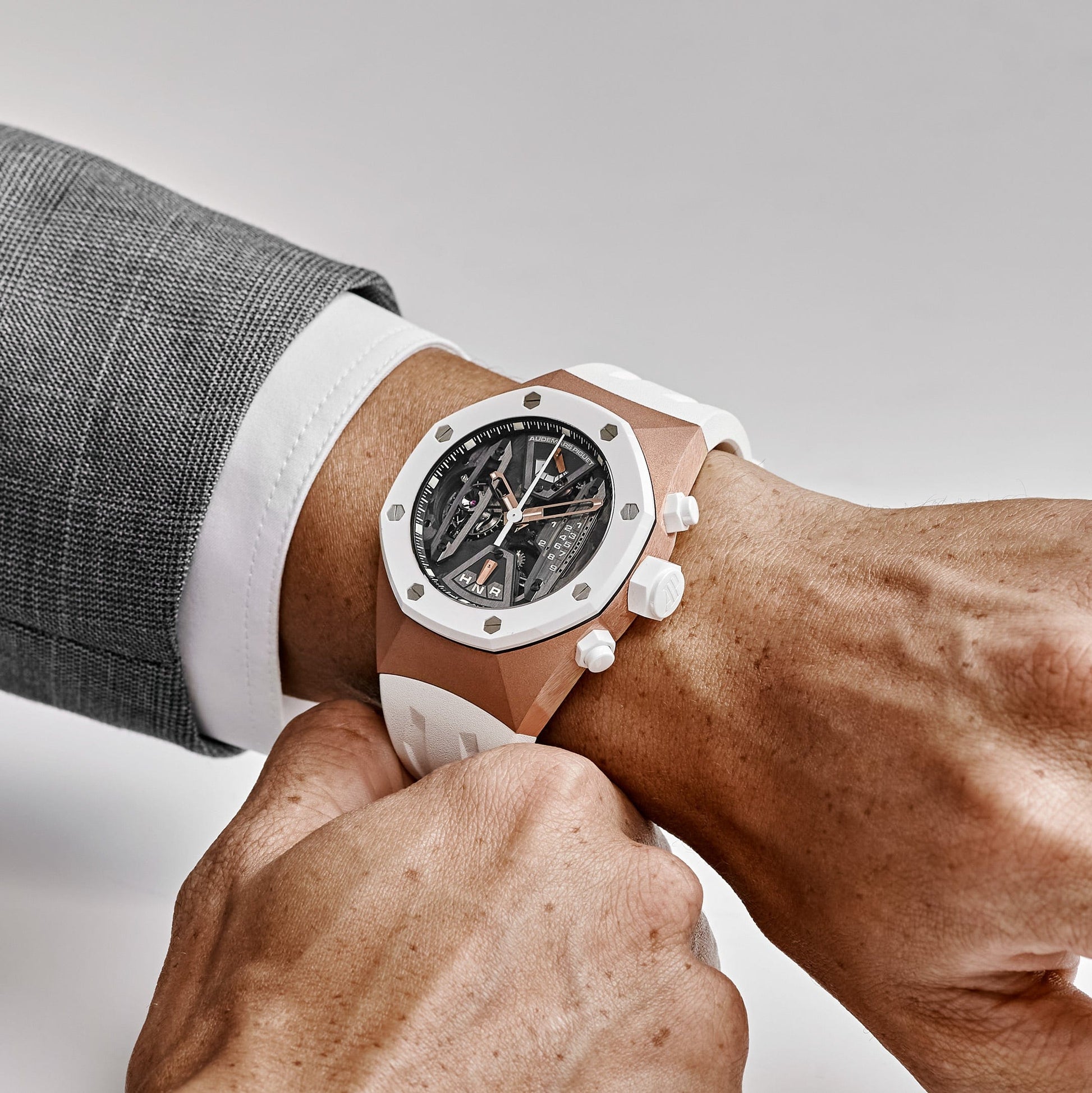 Audemars Piguet Royal Oak Concept Tourbillon Chronograph 44 mm 26223RO.OO.D010CA.01 Rose Gold Analog