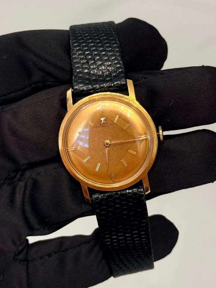 Gübelin Vintage 18K Yellow Gold Cal. 320 Champagne Dial — 3