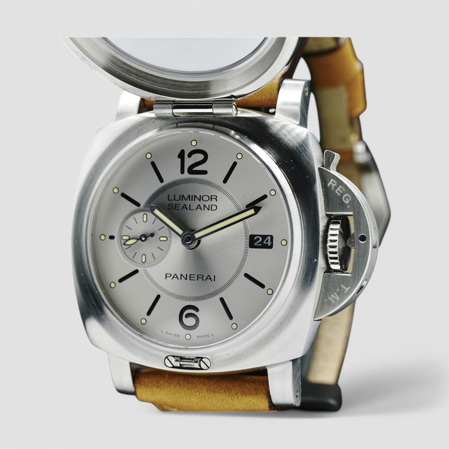 Panerai Luminor Sealand Stainless Steel 44mm Silver Dial Leather Strap PAM00852 - BRAND NEW