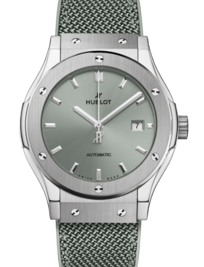 Hublot Classic Fusion 3-Hands Titanium Sage Green 42mm 542.NX.891G.NR