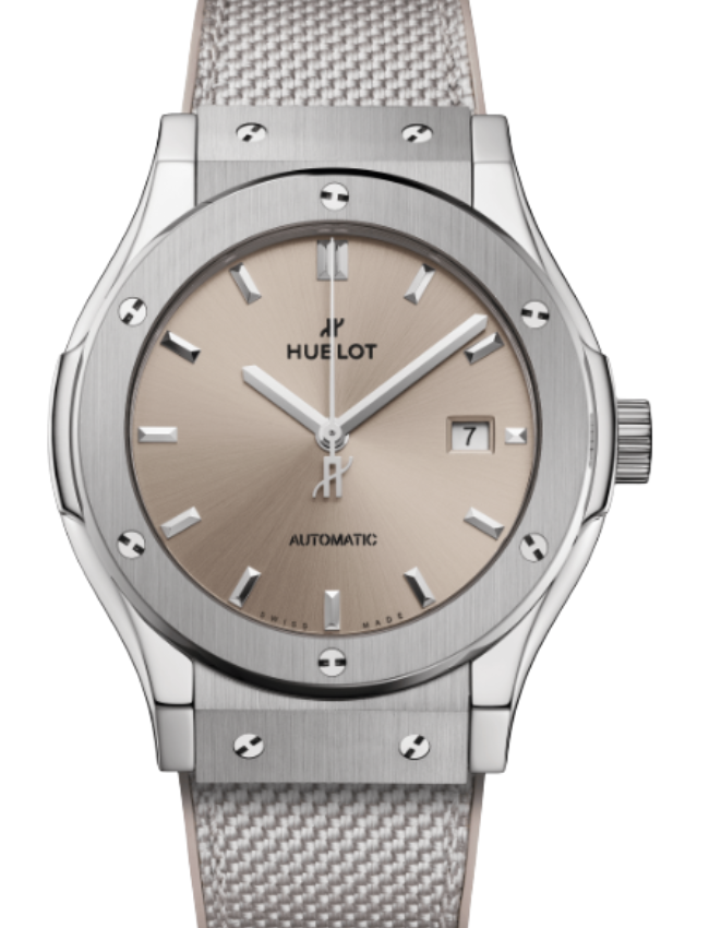 Hublot Classic Fusion Essential Taupe Titanium 42mm 542.NX.4610.NR.HEC25