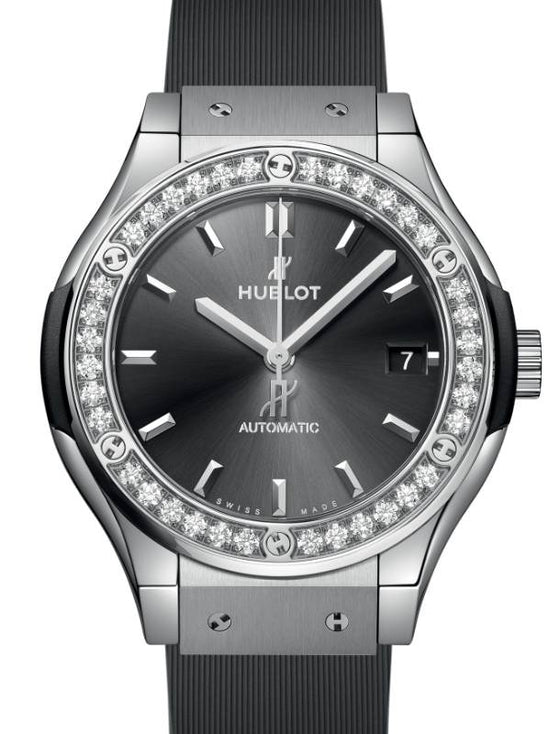Hublot Classic Fusion Racing Grey Titanium Diamonds 38mm 565.NX.7071.RX.1204
