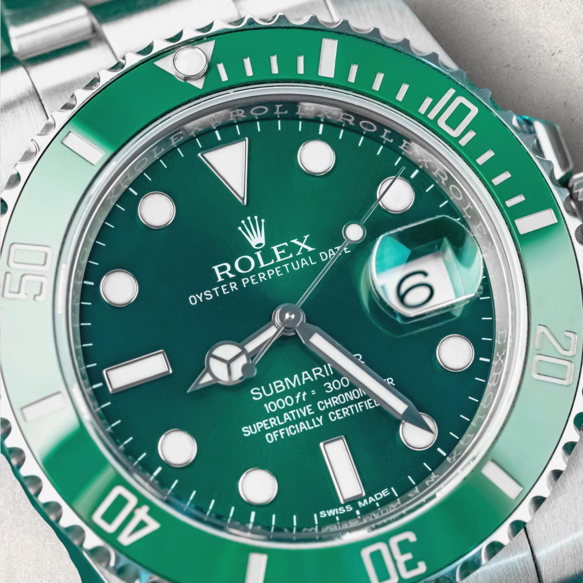 Rolex Submariner Date 116610LV Stainless Steel Green Dial 'Hulk'