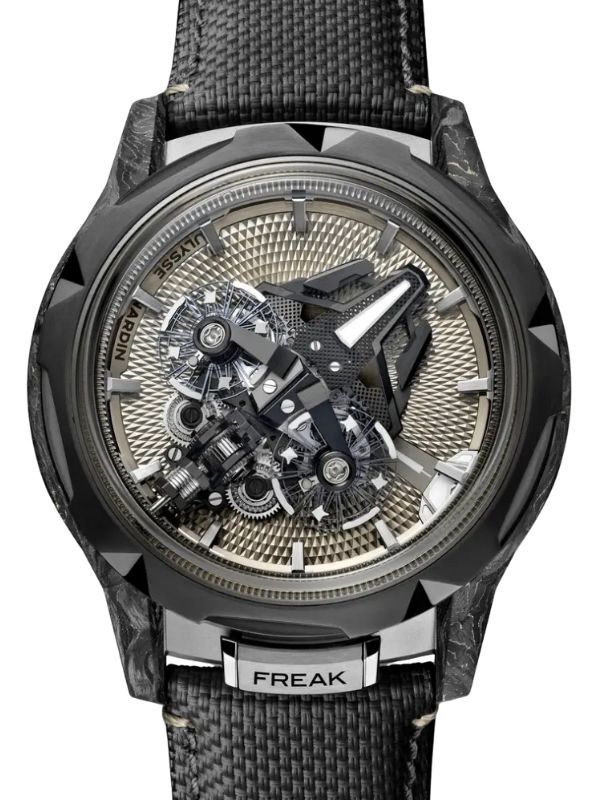 Ulysse Nardin Freak S Nomad Limited Edition Titanium/Carbon 45mm Beige Dial Rubber Strap 2513-500LE-4A-GUI/3A