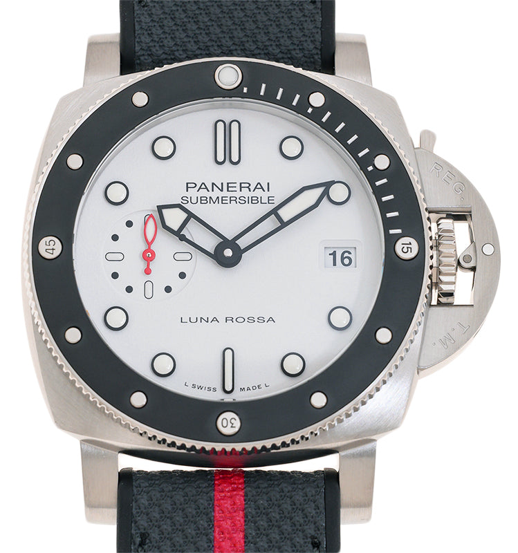 Panerai Submersible Submersible Luna Rossa Steel 42mm White Dial PAM01579